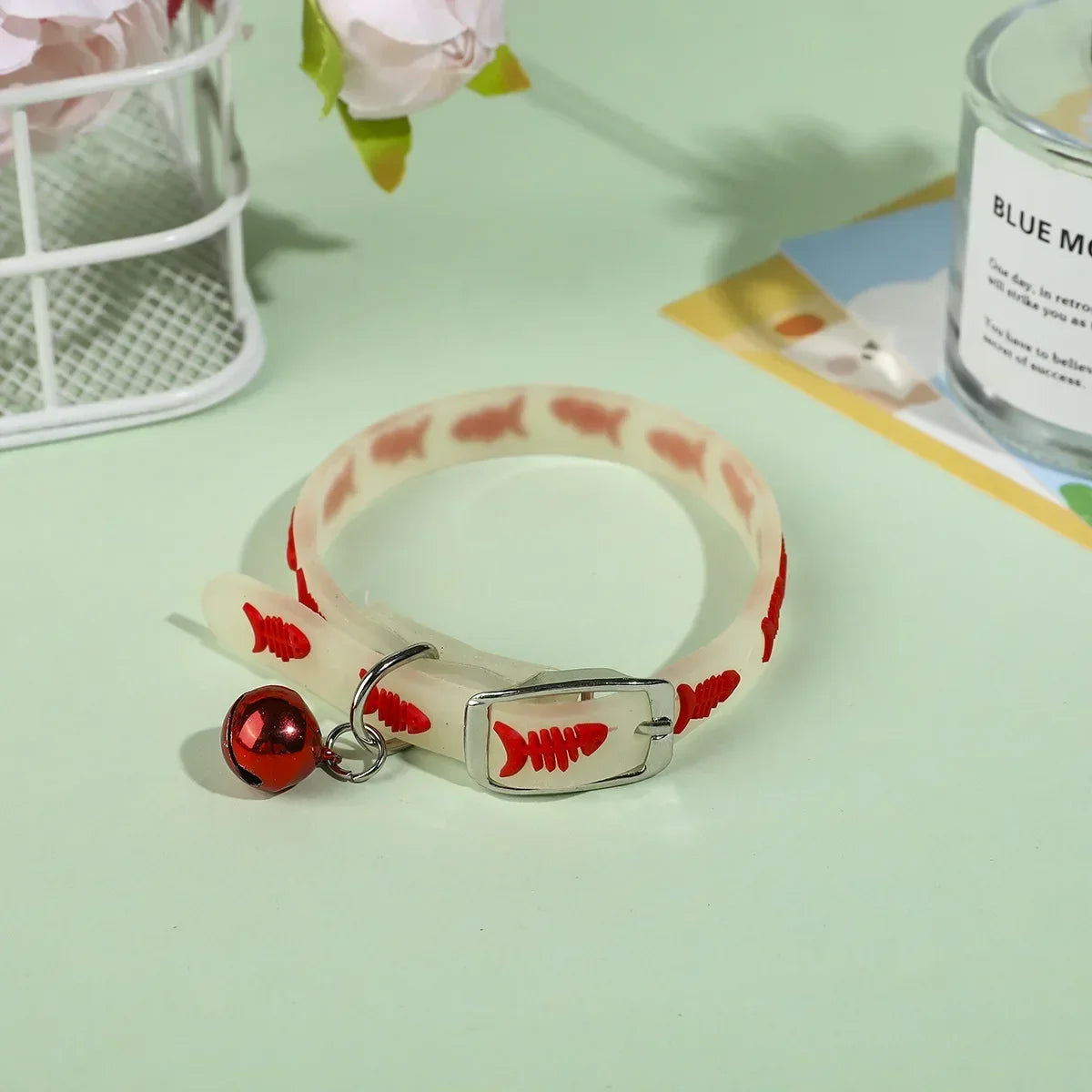 Luminous Cat Necklace Glowing Small Dog Collar Anti-Loss Fluorescent Silicone Bell Collar Neck Ring Pet  Accessories